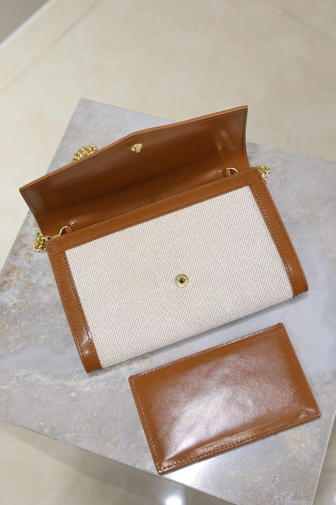 Y51 Uptown Clutch