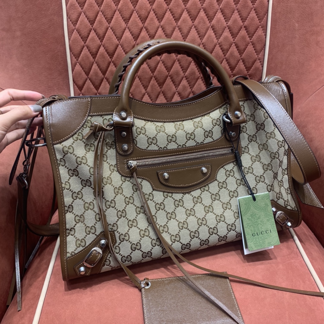 G7 x Balenciagα