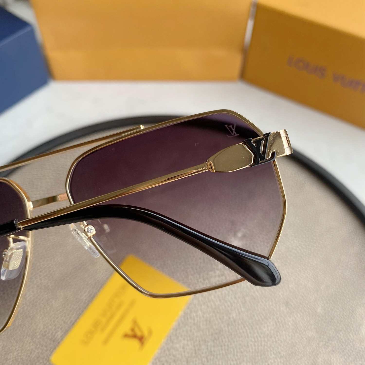 LV SUNGLASSES