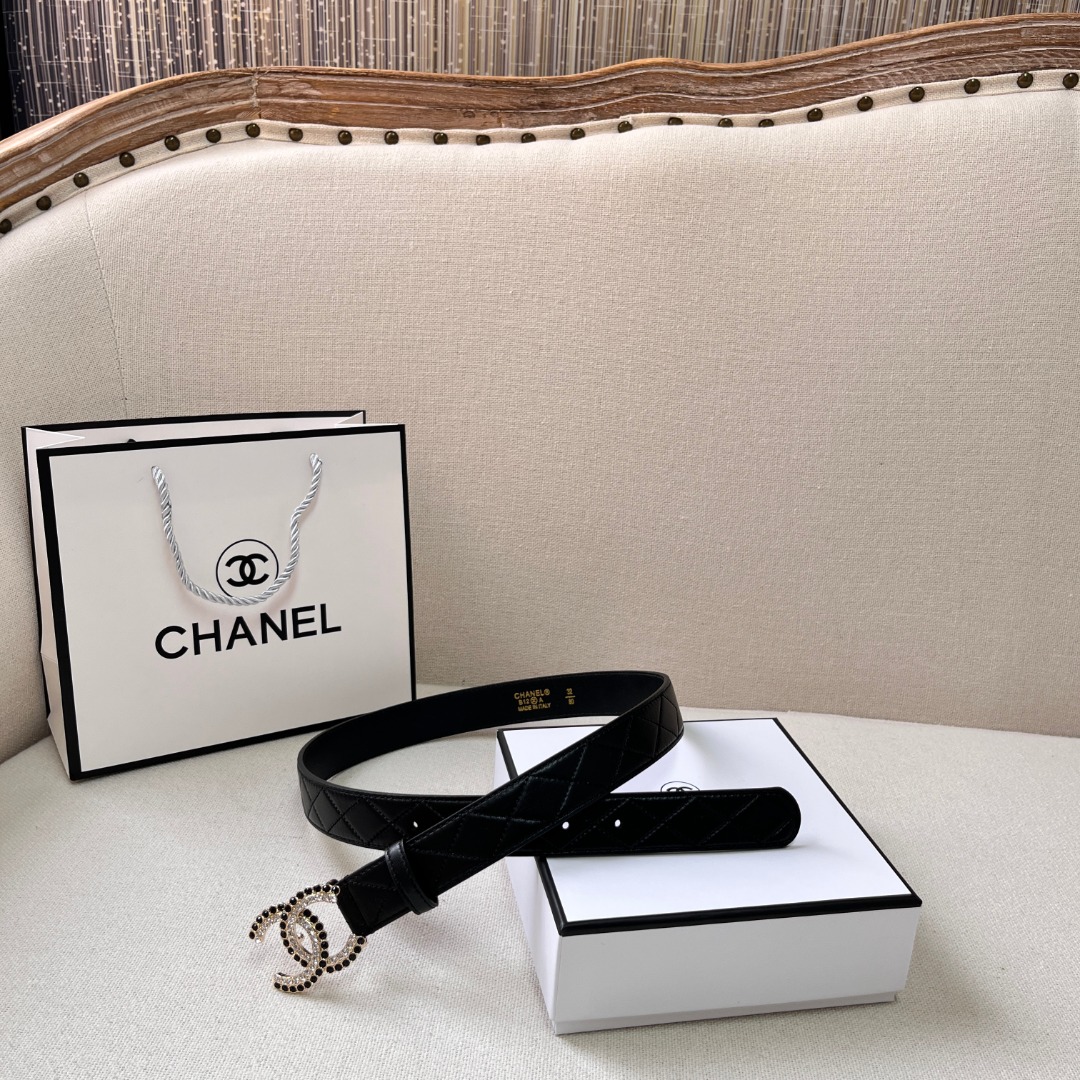 Ch**el Gold Chain & Black Quilted Leather CC Belt