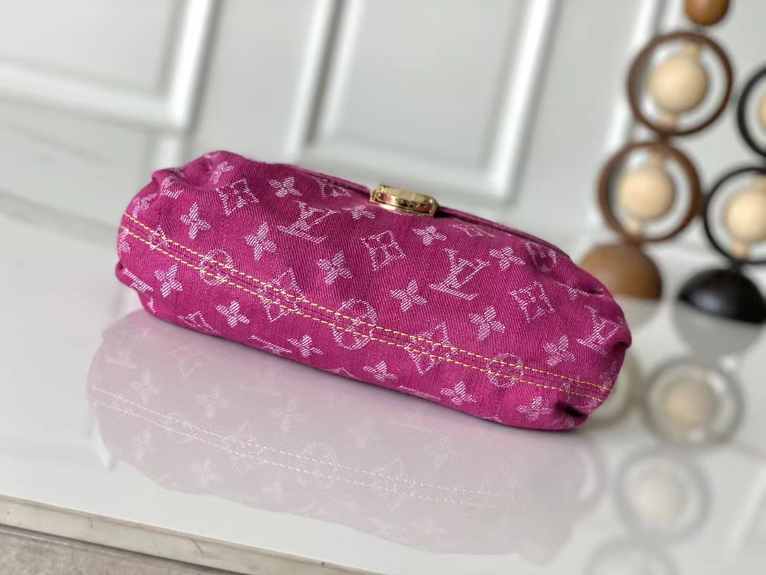 l0vis vvtt0n pink monogram De*1m pleaty