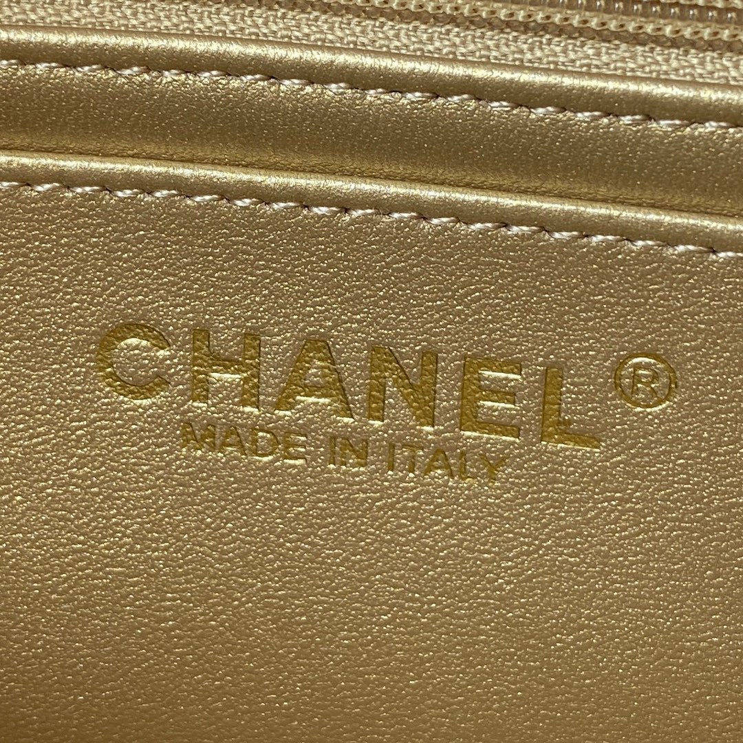 Ch**el mini flap bag