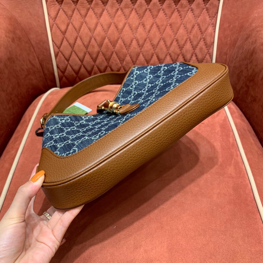 gv*c1 De*1m handbag