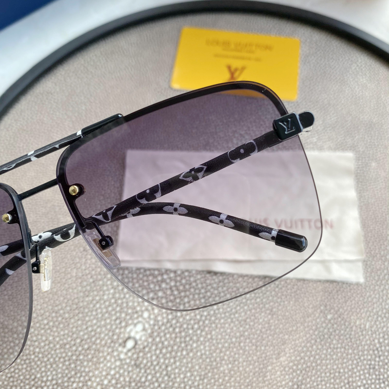 aviator sunglasses