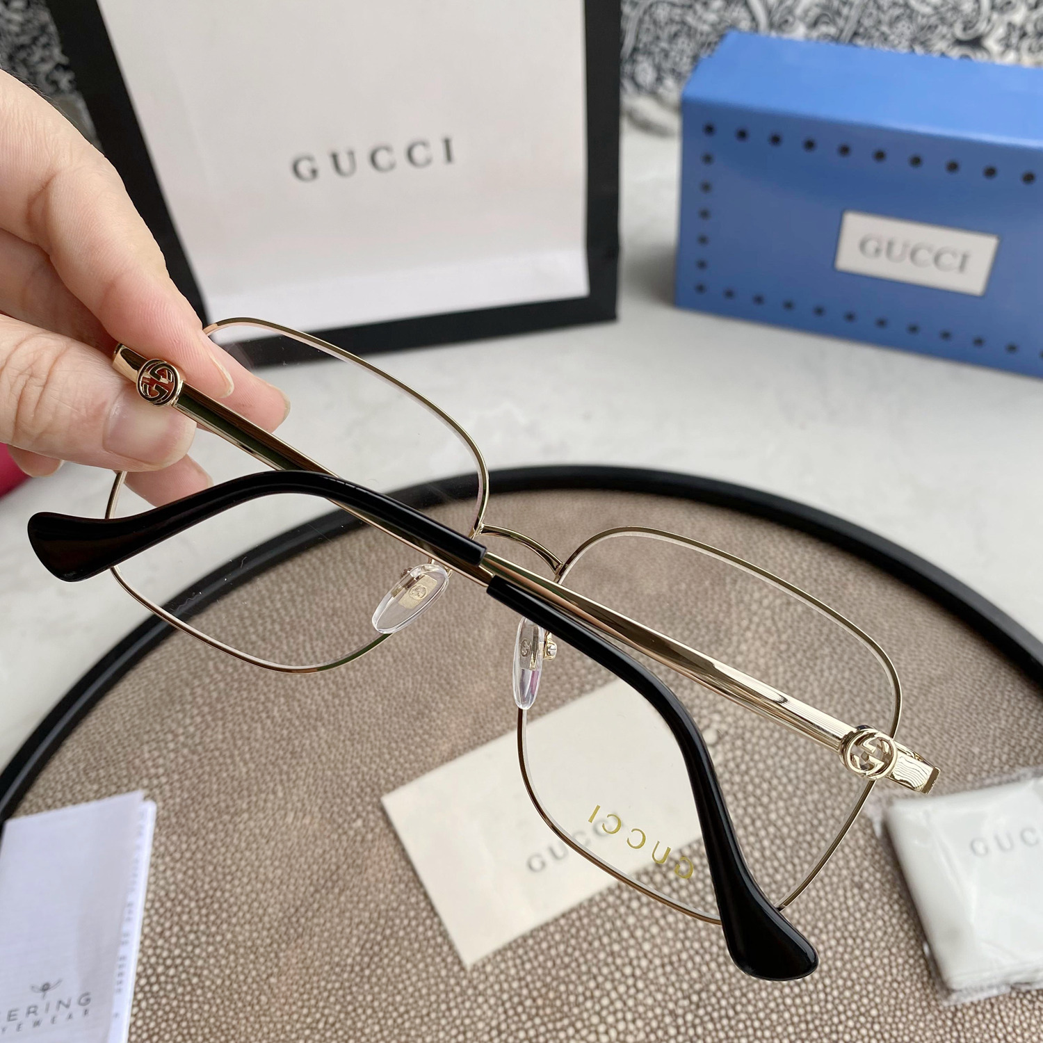SQUARE-FRAME SUNGLASSES