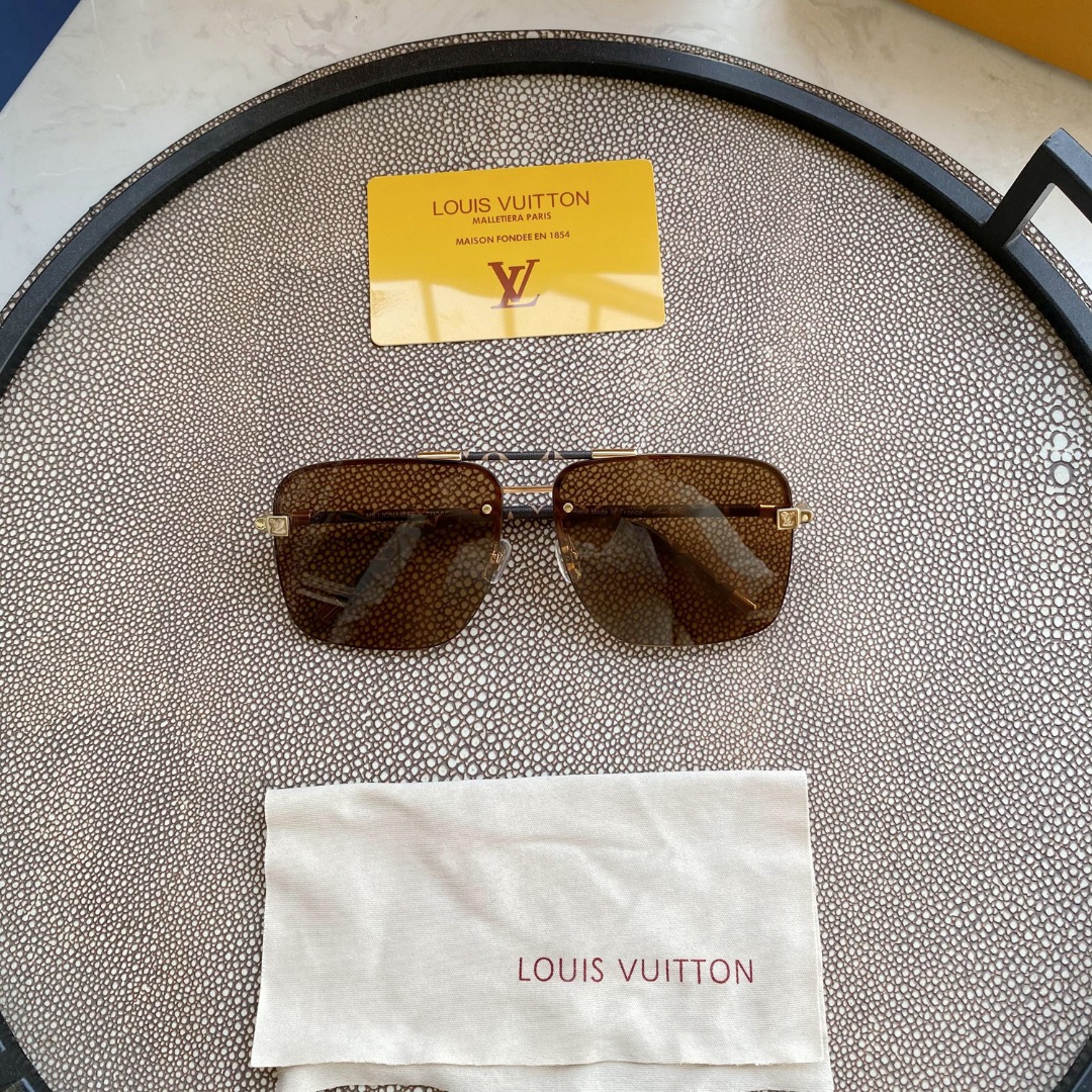 Sa1nt Lau*nt EYEWEAR