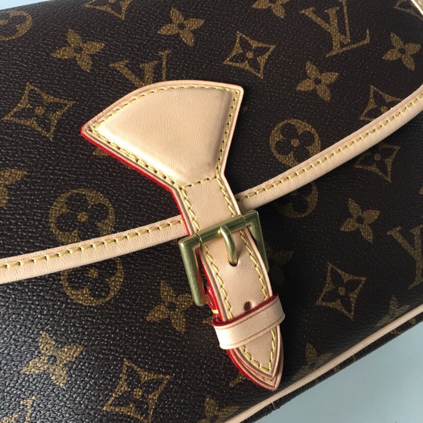 L0vis Vvtt0n Sologne Monogram Shoulder Bag