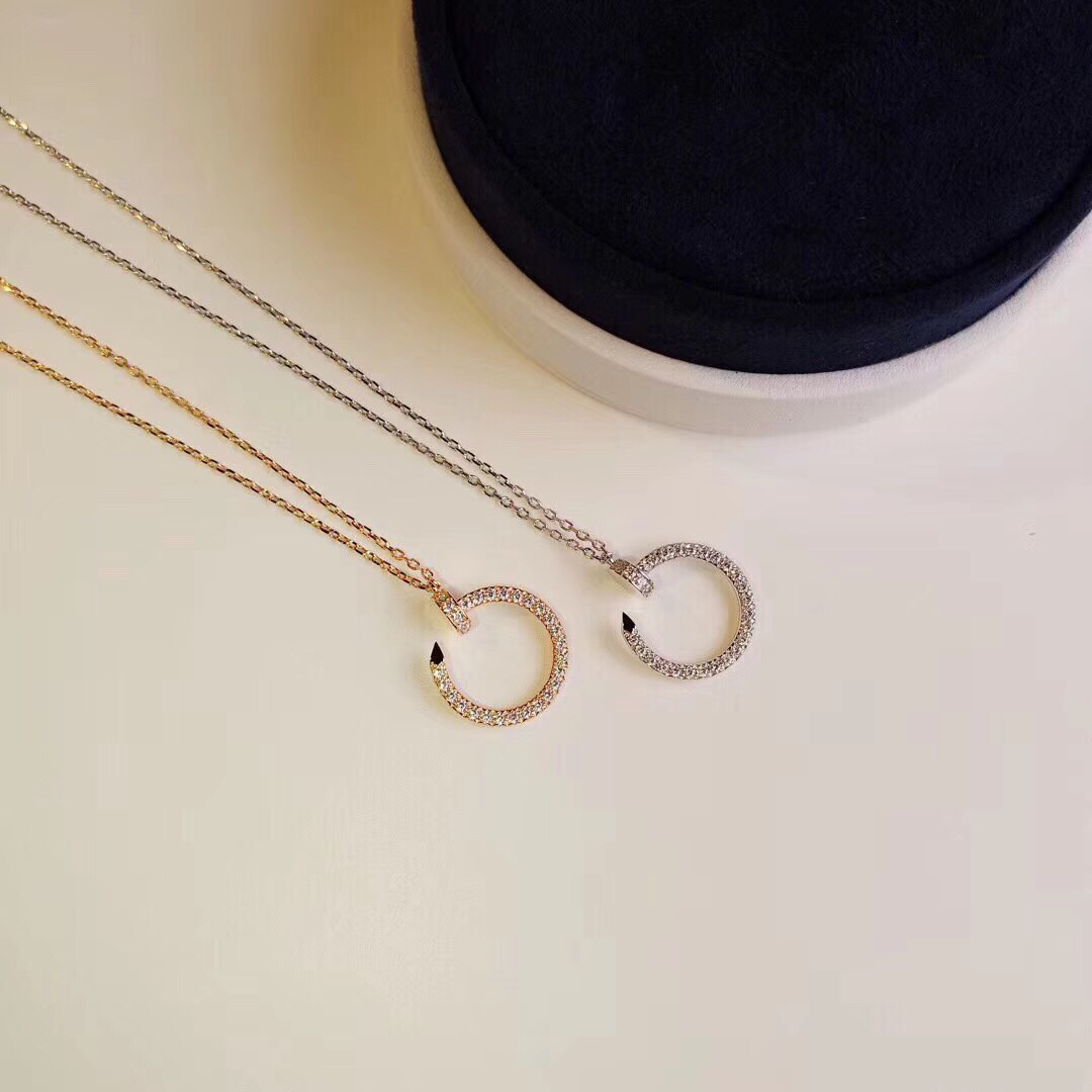 Ca*t1er Juste un Clou Necklace