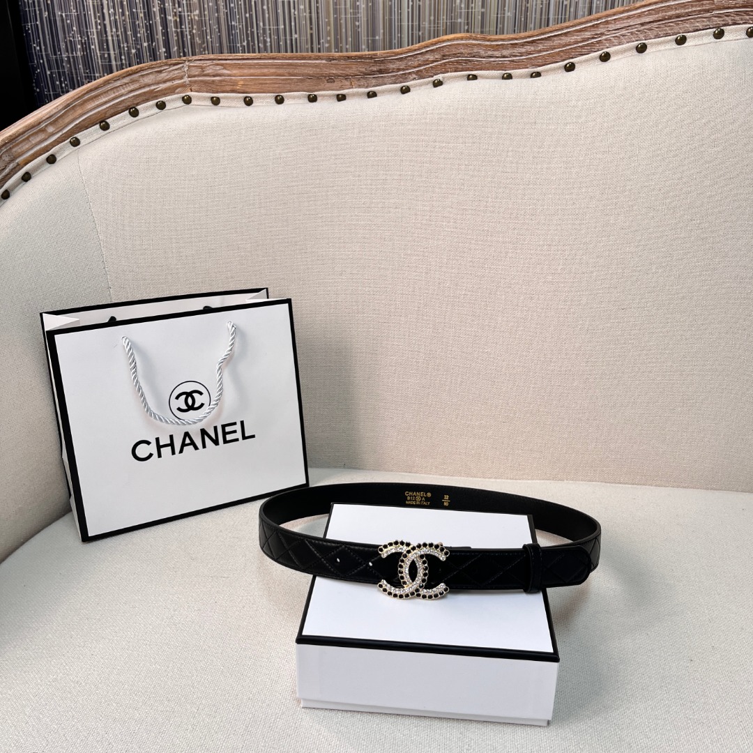 Ch**el Gold Chain & Black Quilted Leather CC Belt