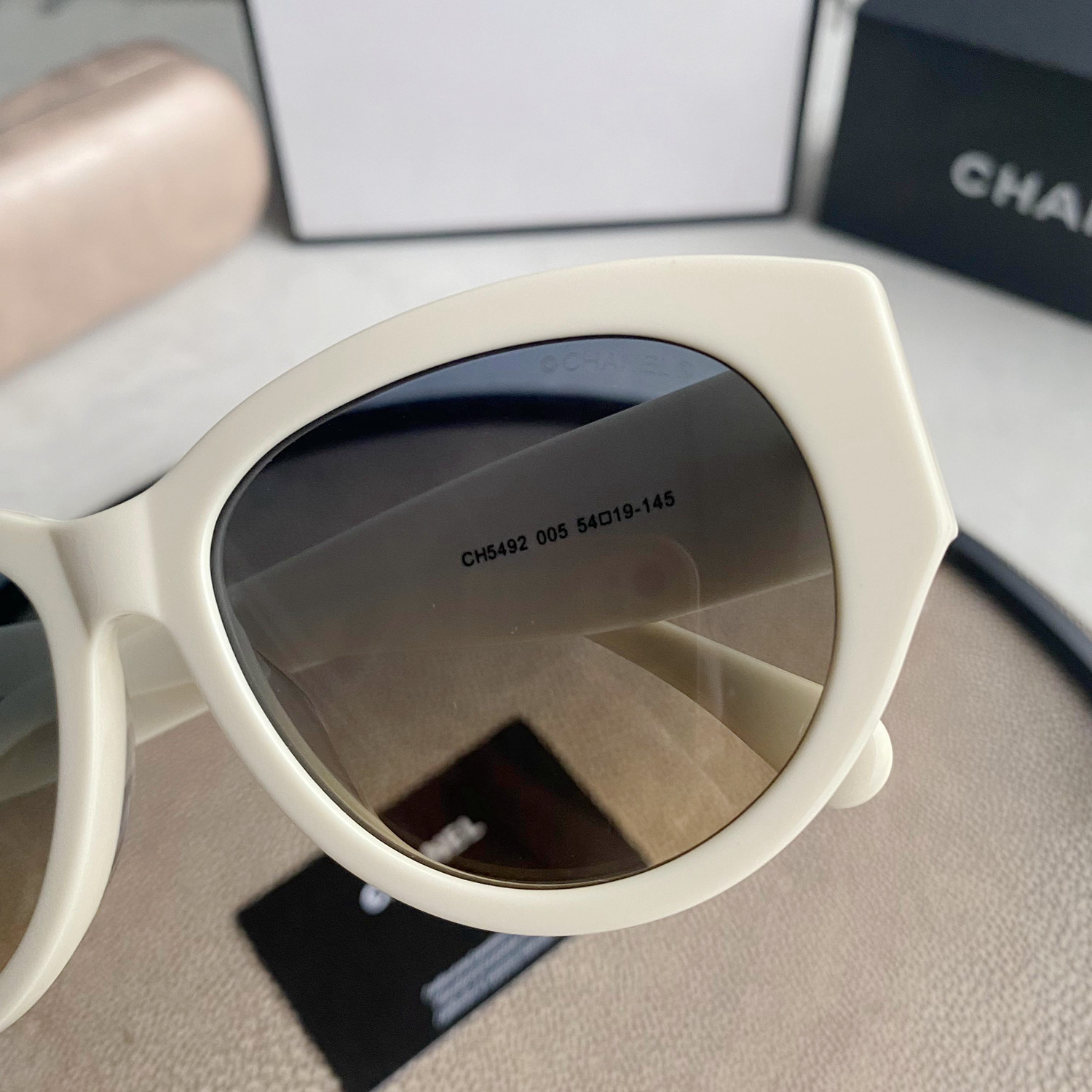 Vintage Ch**el sunglasses