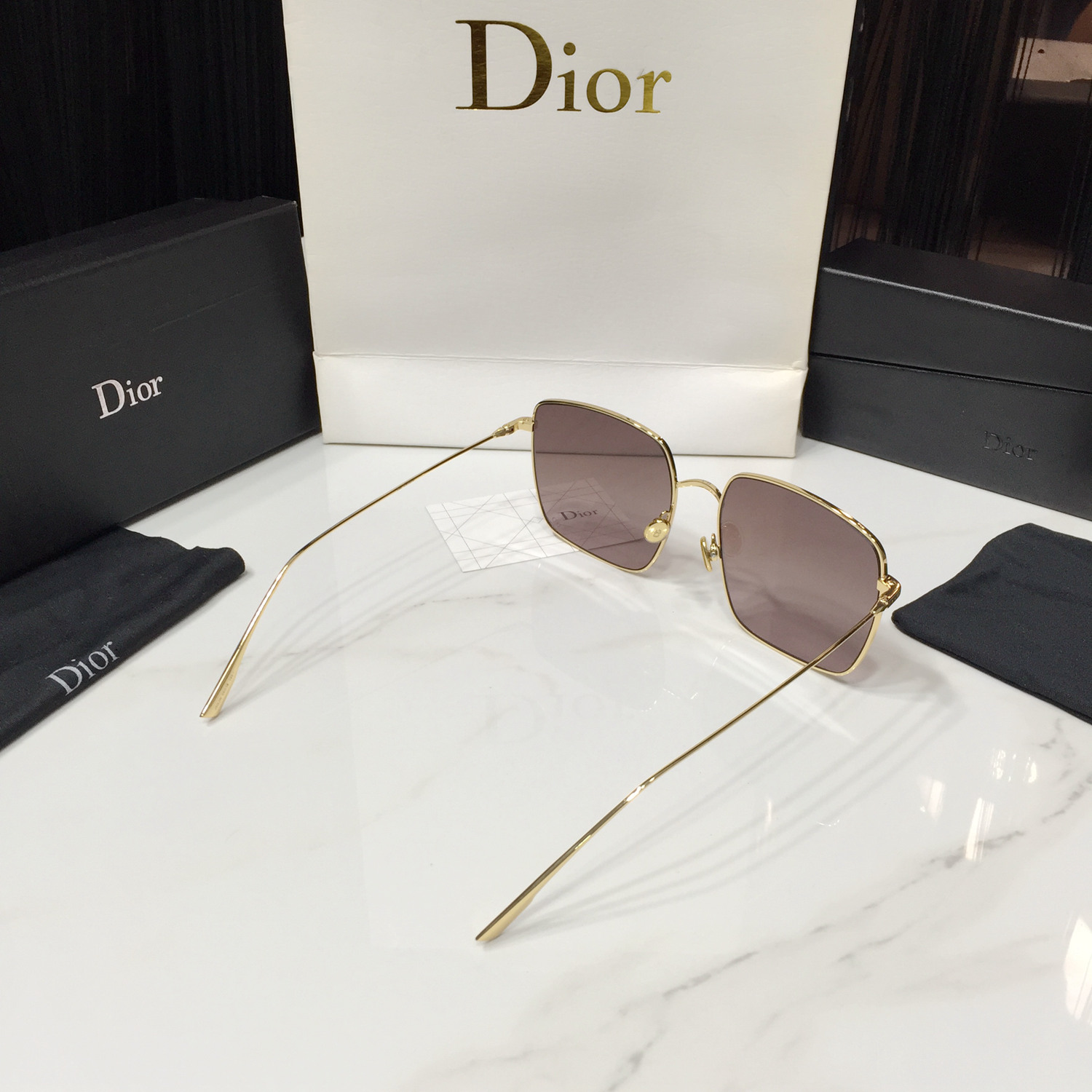 STELLAIRE Sunglasses