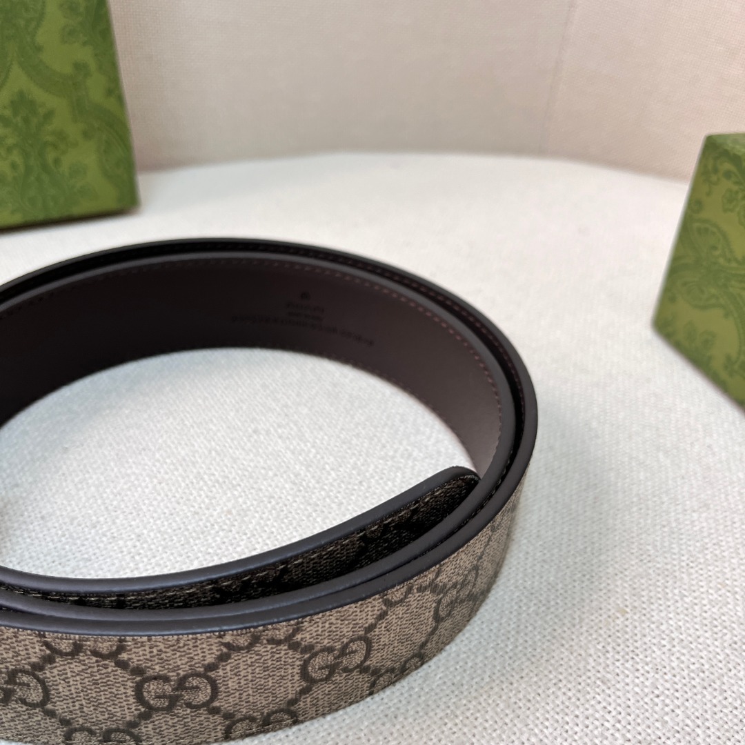 GG belt with silver buckle