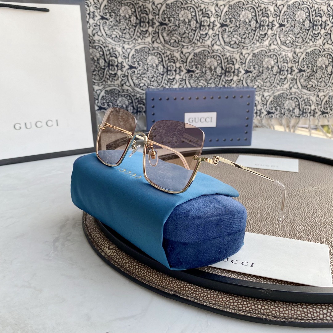 Gvc*1 EYEWEAR SUNGLASSES
