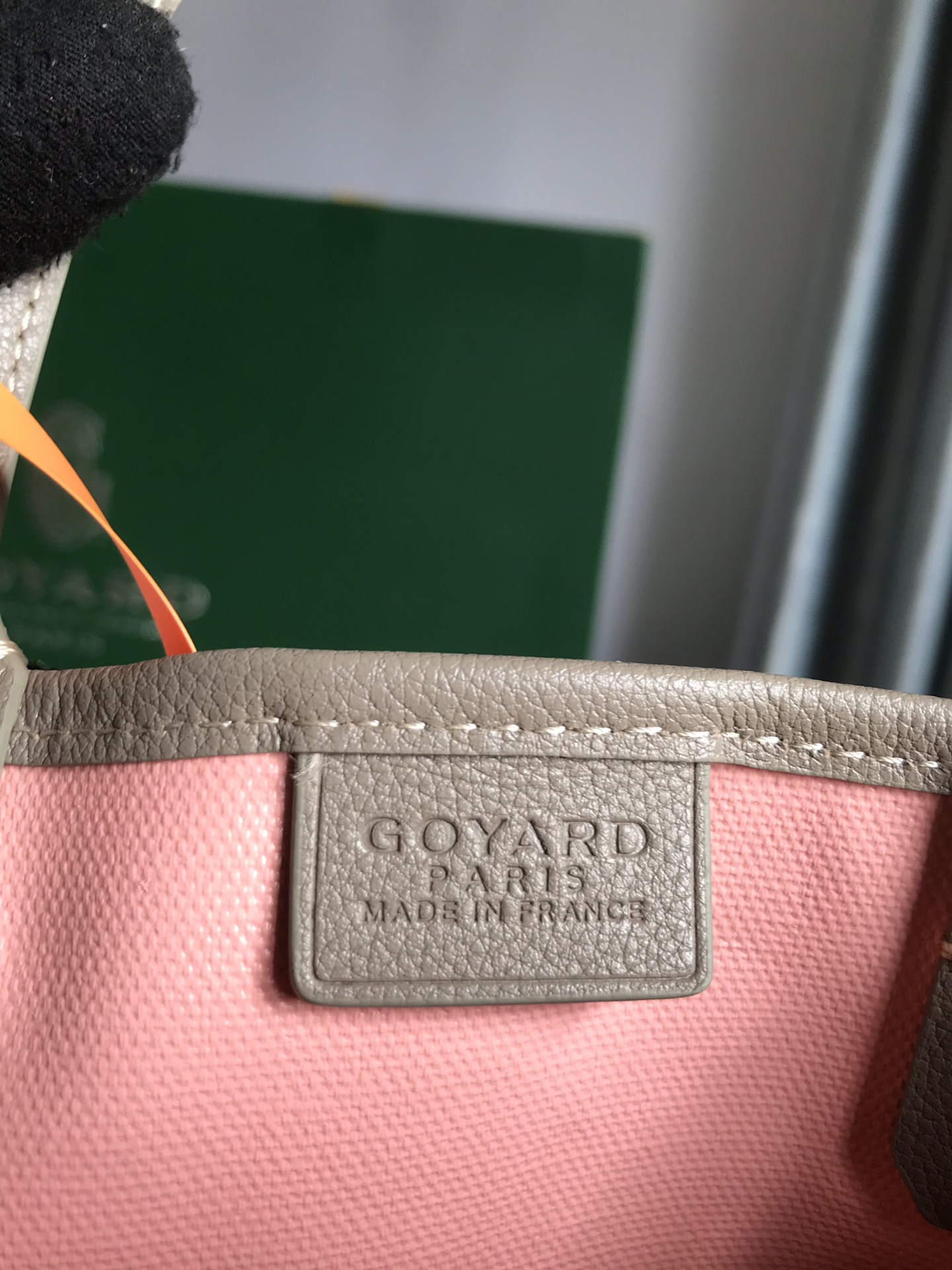 G09ard poitires bag