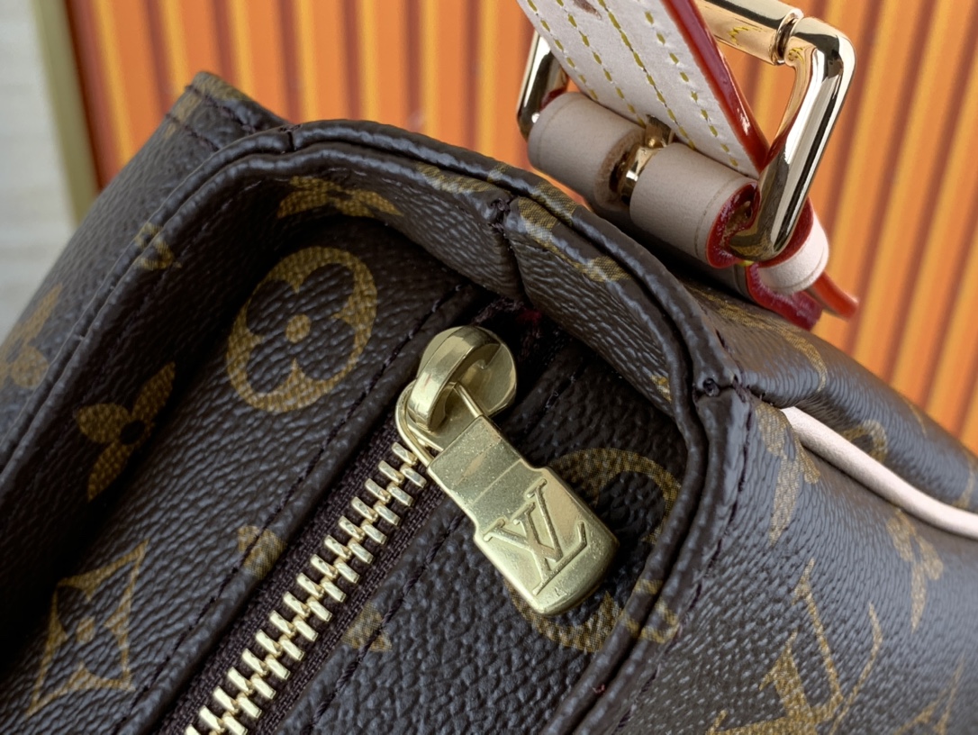 L0vis Vvtt0n Viva Cite Monogram Shoulder Bag