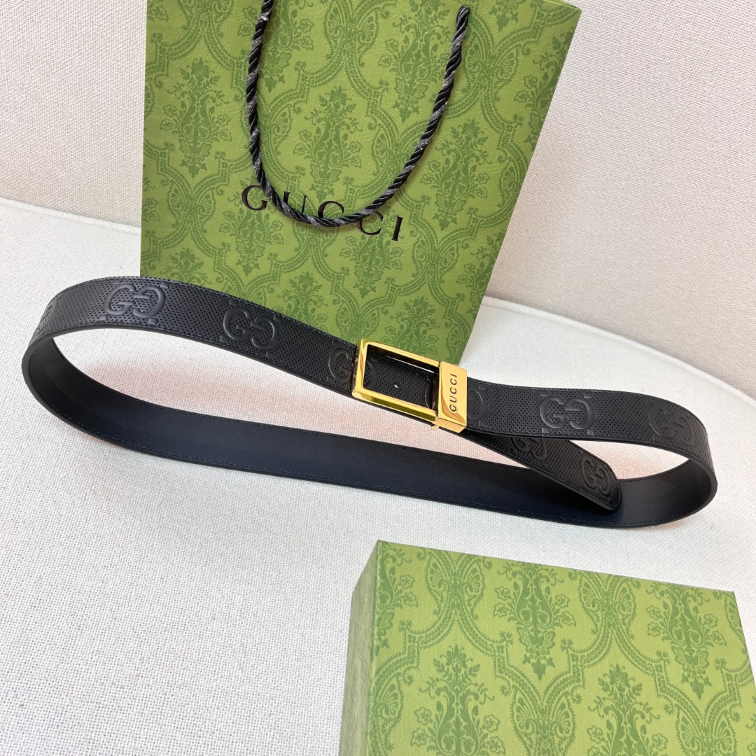 GG belt with silver buckle