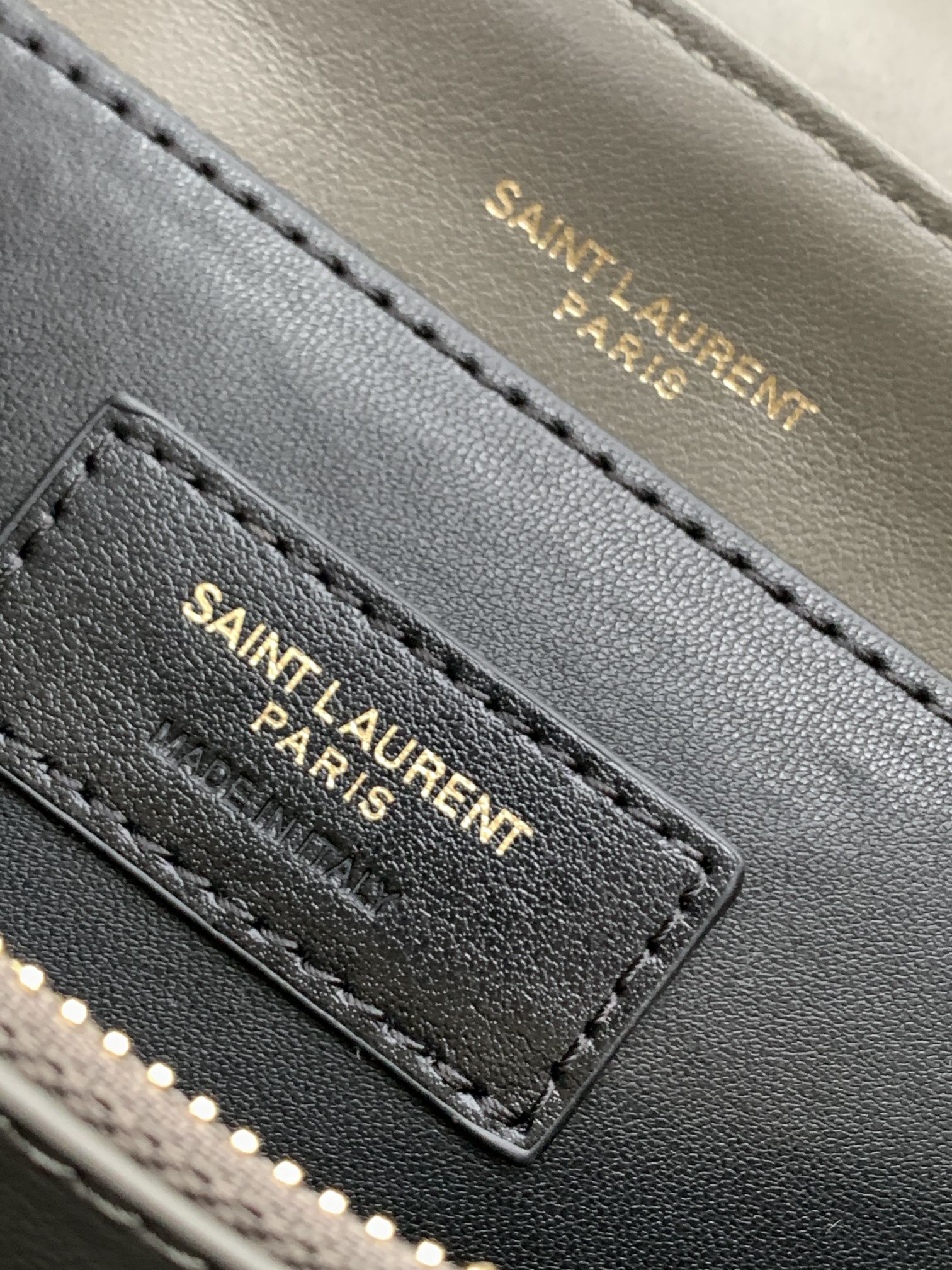 Sa1nt Lau*nt MONOGRAM