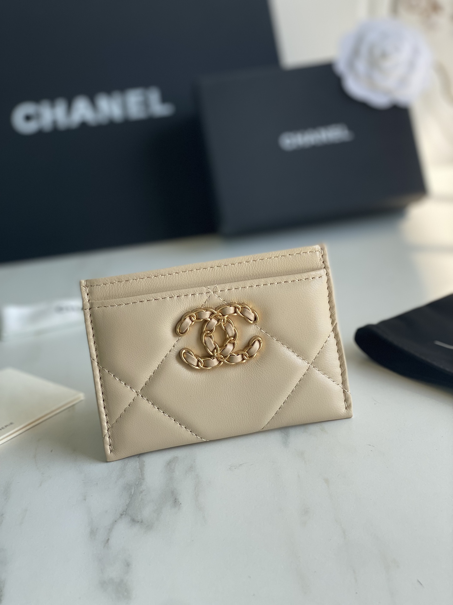 Ch**el 19 CARD HOLDER