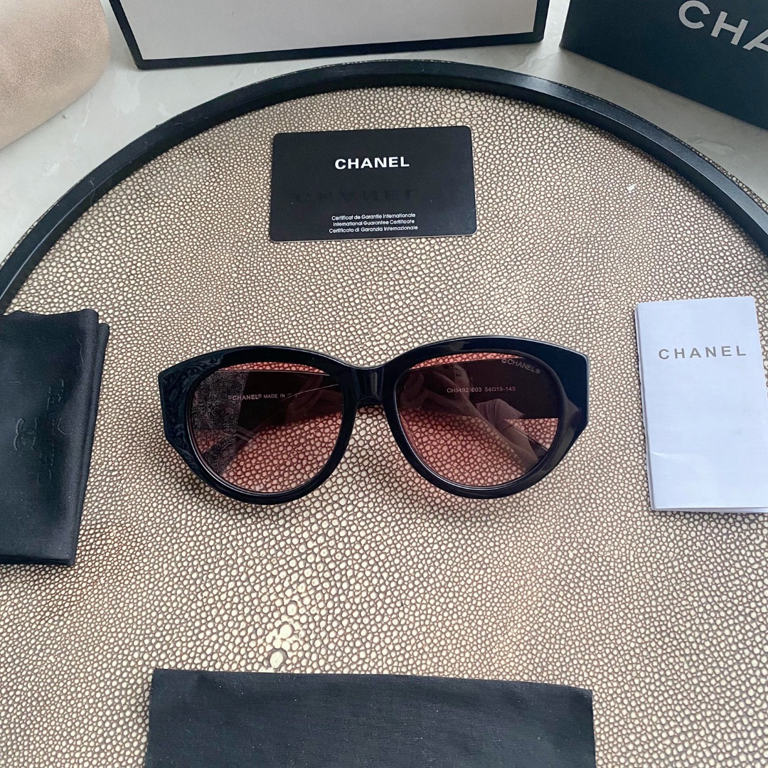 Ch**el Sunglasses