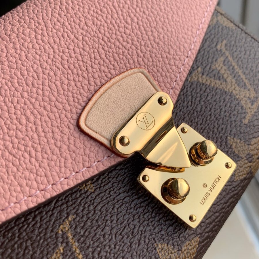 L0vis Vvtt0n monogram wallet credit card holder