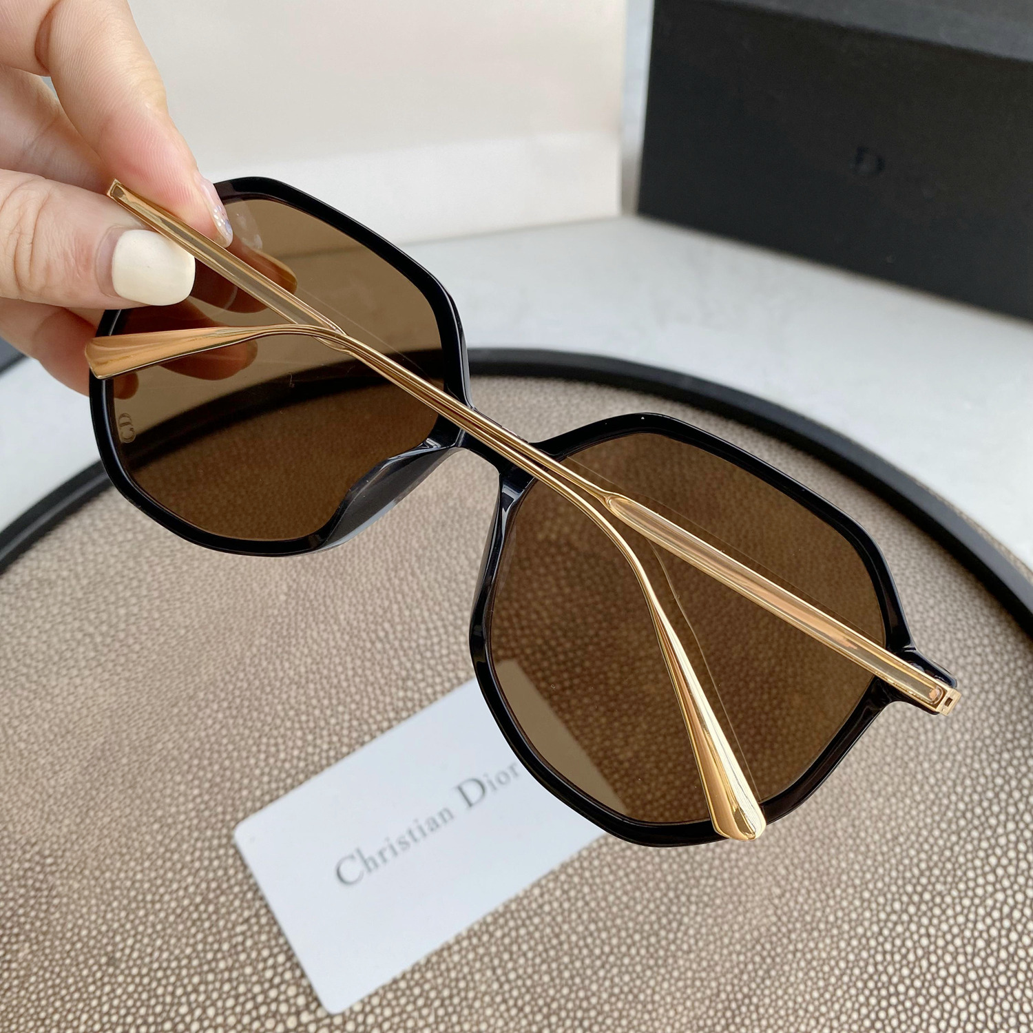 Round Sunglasses