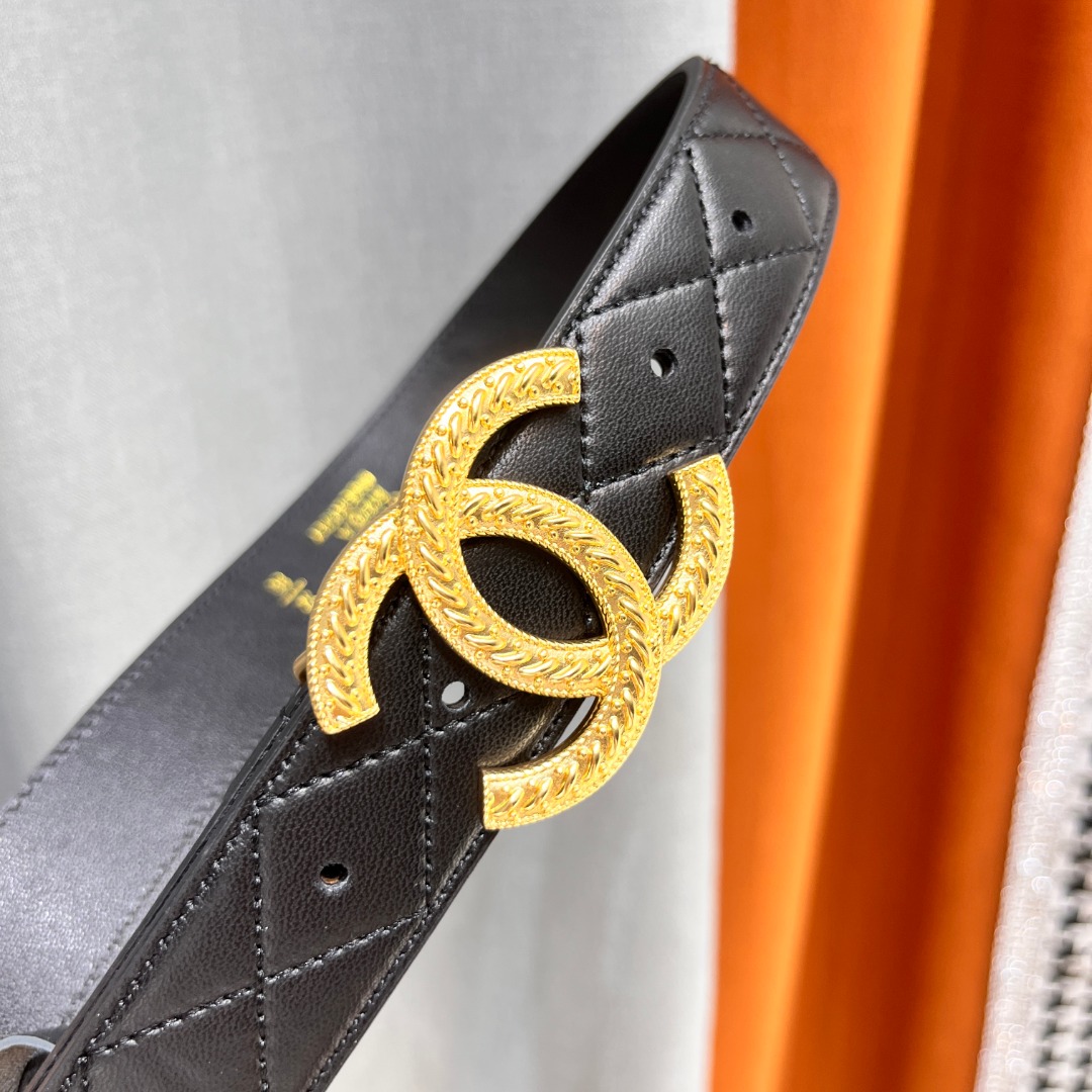 Ch**el leather belt