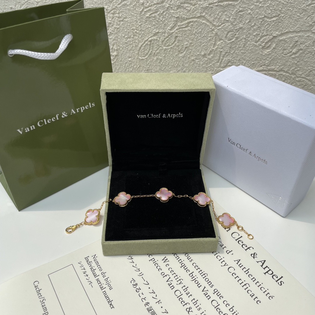 V*n Cl**f Vintage Alhambra Bracelet