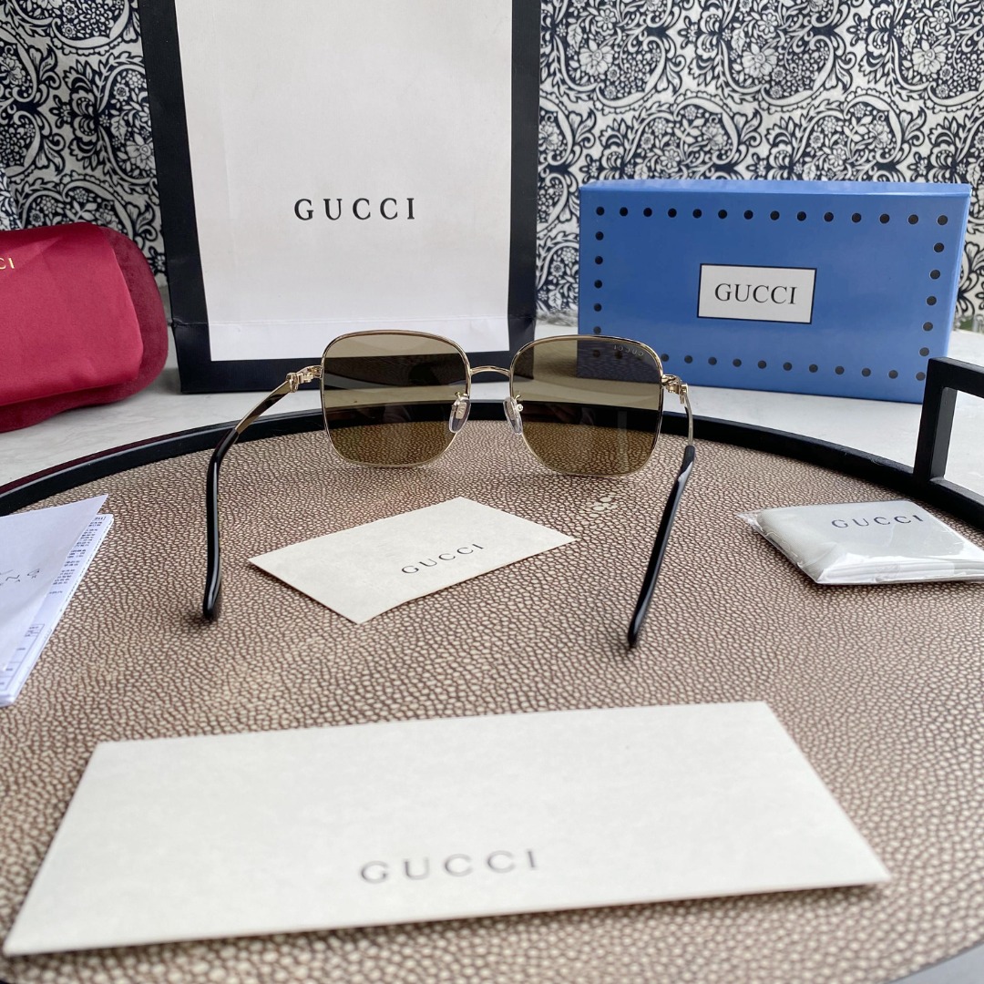 SQUARE-FRAME SUNGLASSES