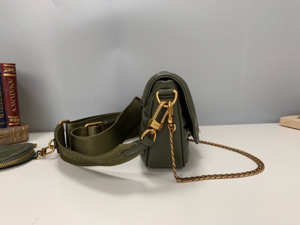 L0vis Vvtt0n NEW WAVE MULTI-POCHETTE