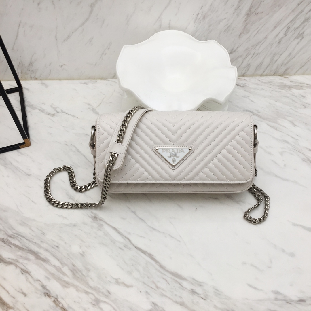 Pra*a Diagramme bag