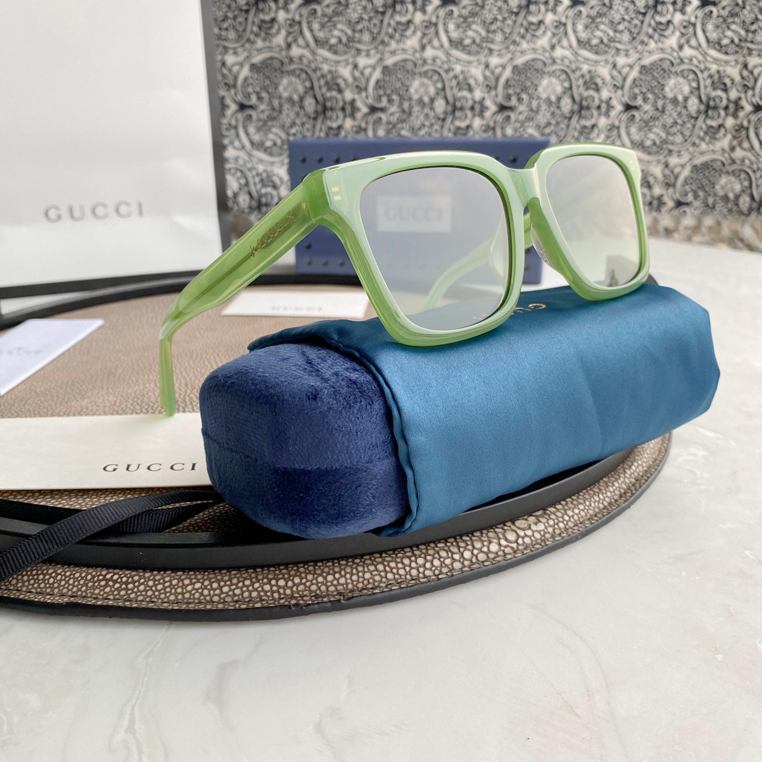 Gvc*1 acetate sunglasses with logo