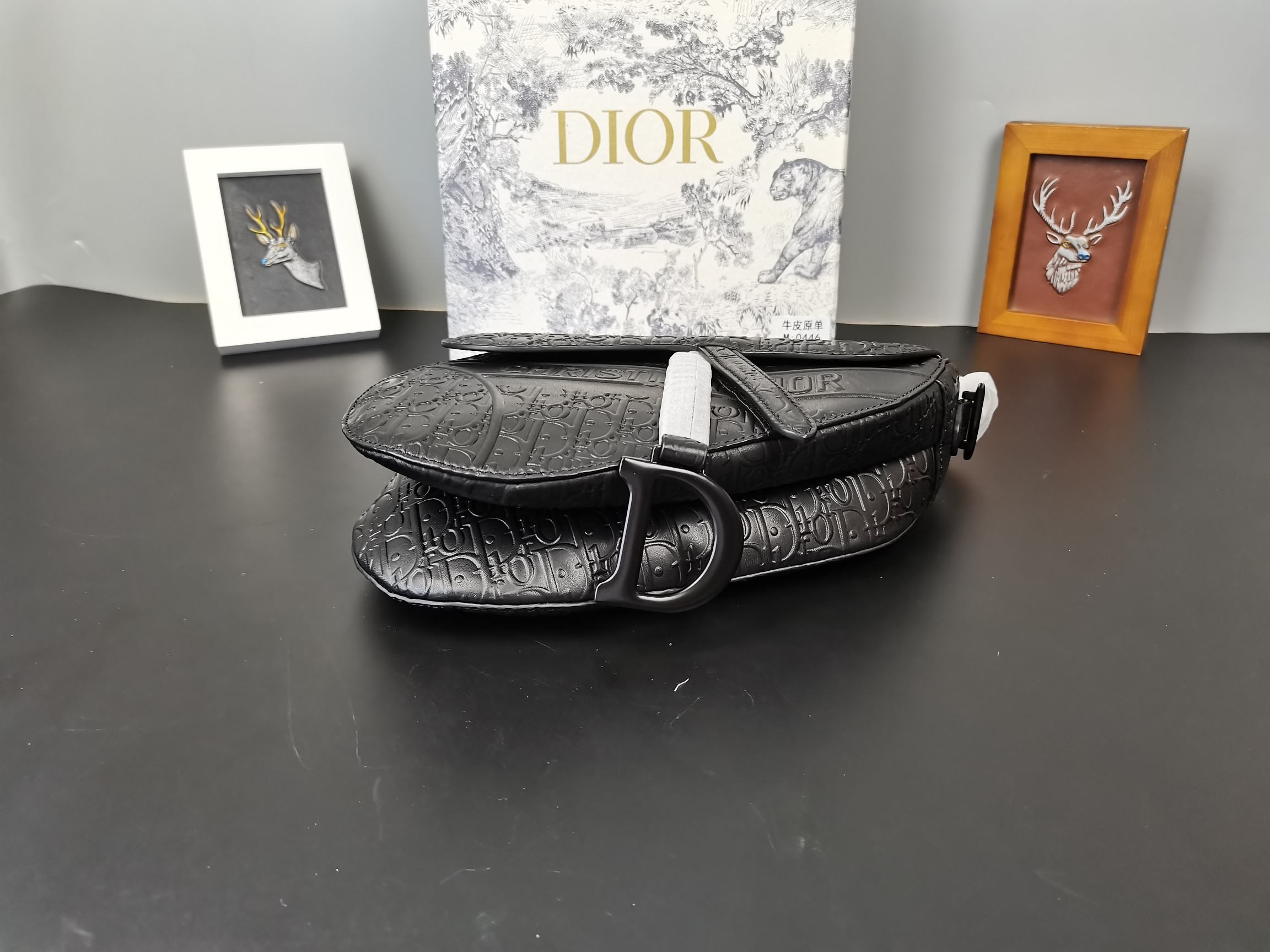 D10r Men’s Saddle Bag
