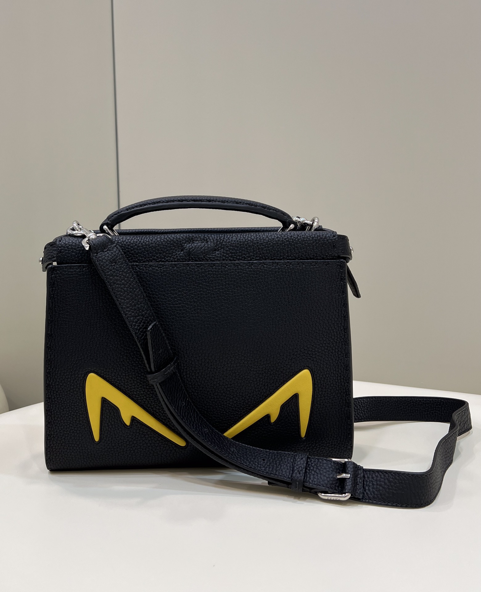 F**di O’Lock Zipper