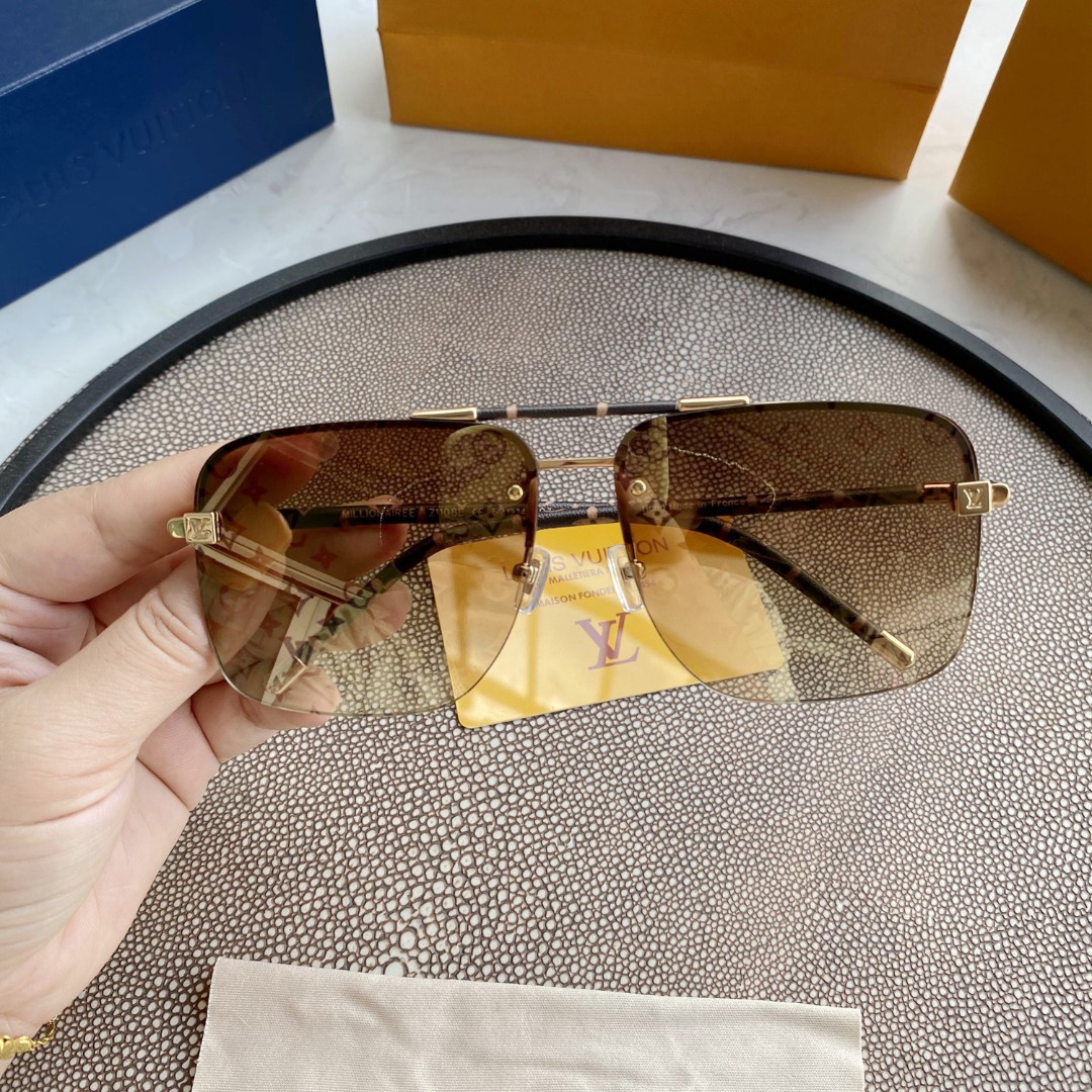 aviator sunglasses