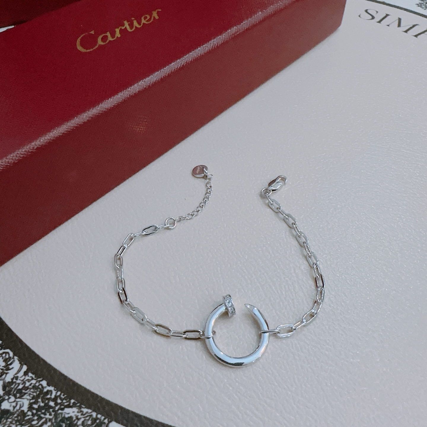 Ca*t1er Juste un Clou Bracelet