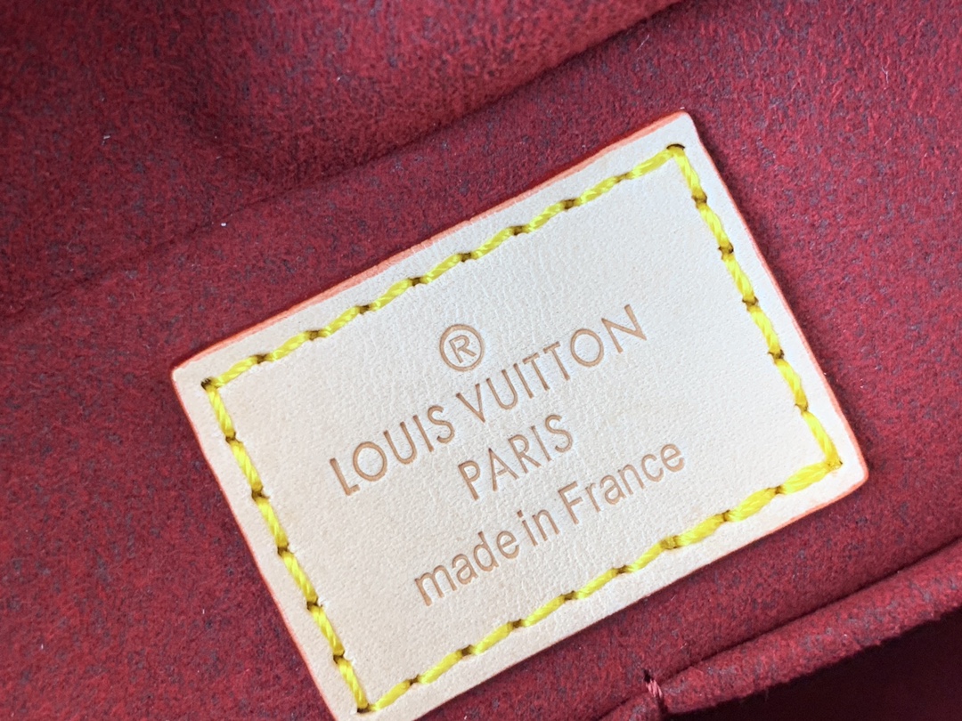 L0vis Vvtt0n Viva Cite Monogram Shoulder Bag