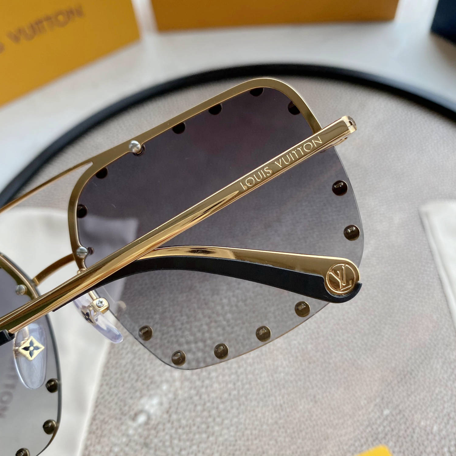 New D1am0nd Inlaid Women’s Flat Mirror Anti Blue Mirror Computer Goggle Play Phone Eye Protection