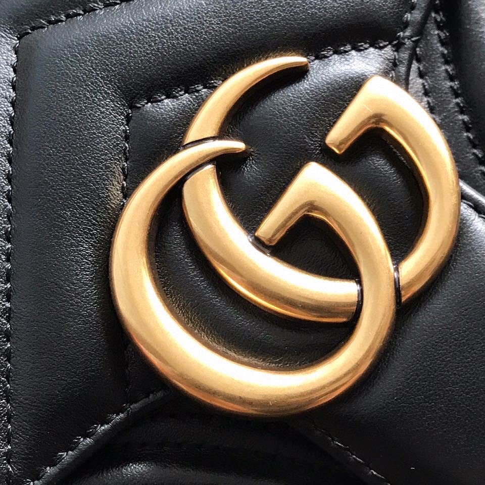 GG Marmont small matelassé shoulder bag-26 CM