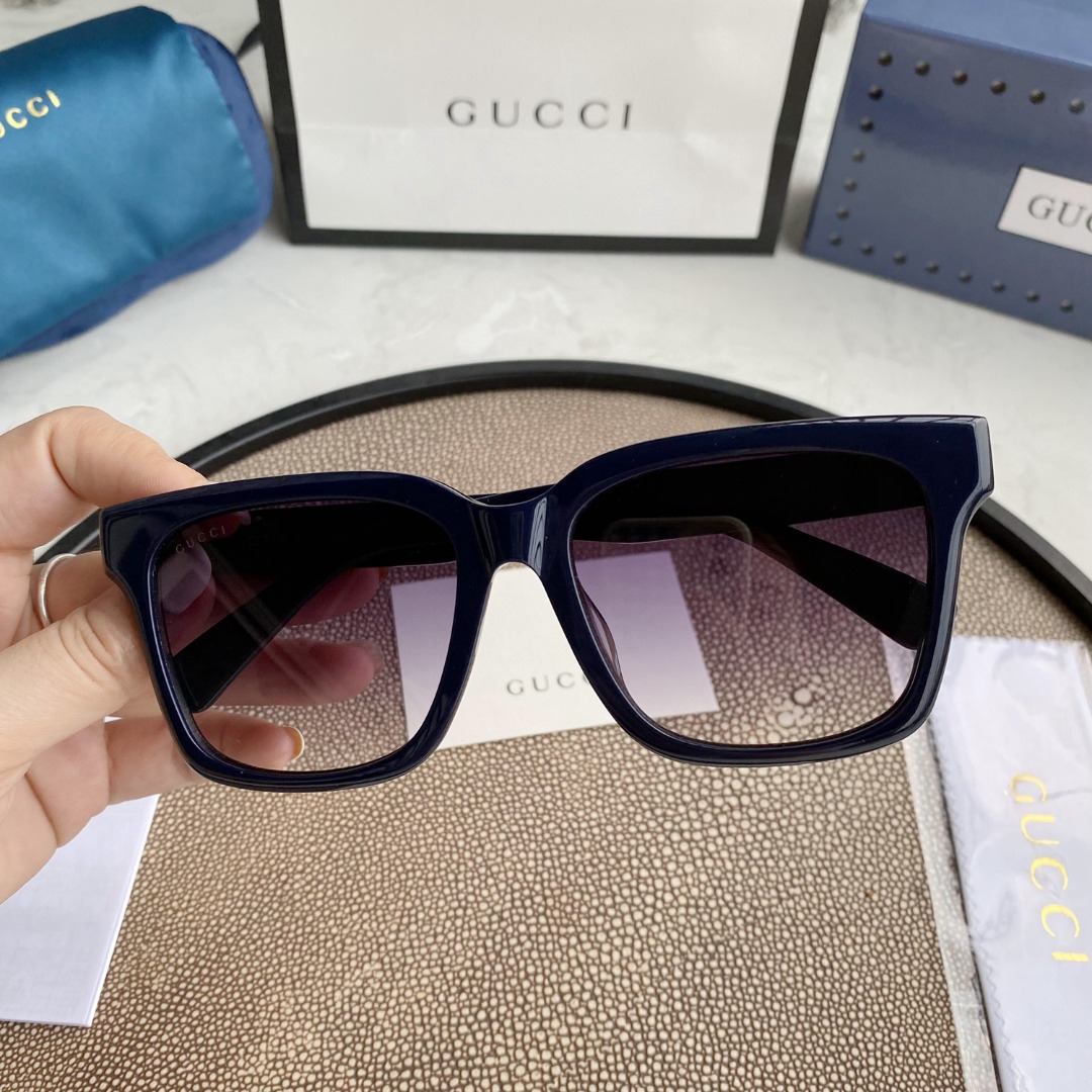 Gvc*1 acetate sunglasses with logo