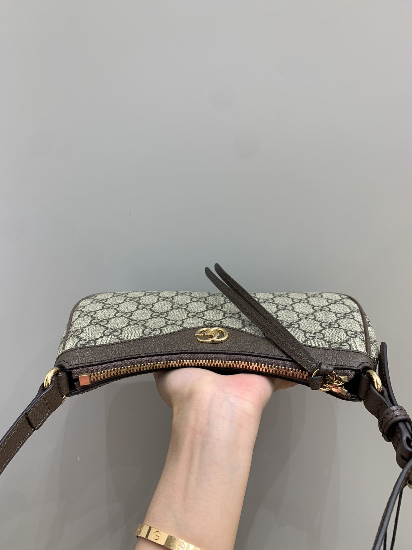 Ophida shoulder bag