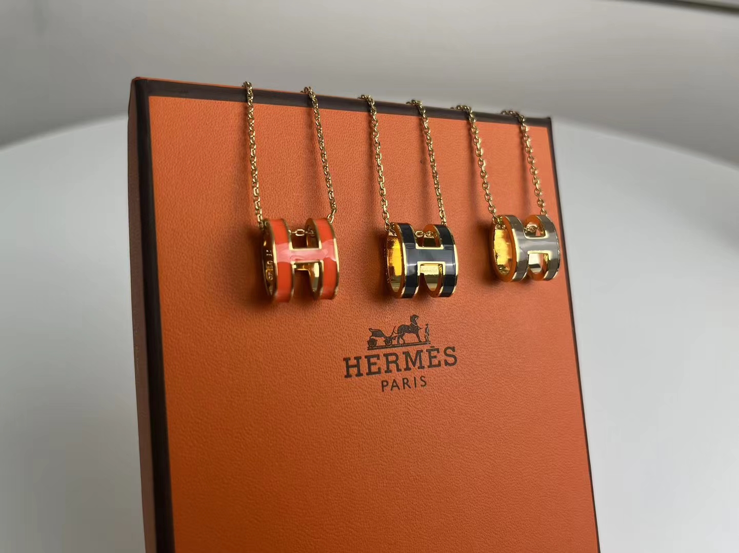 H**me5 Mini Pop H Pendant