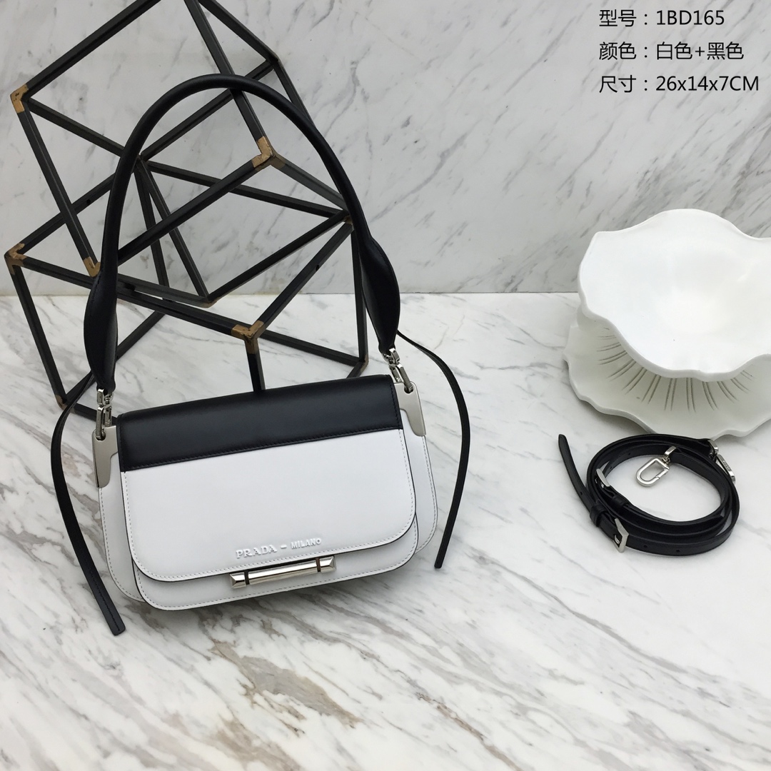 Sybille Clasp bag