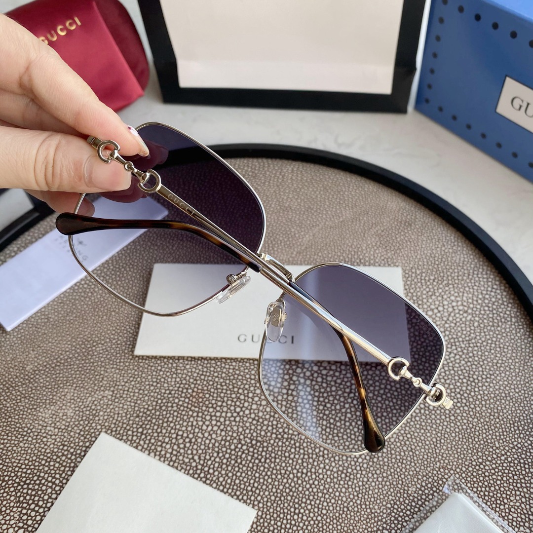 SQUARE-FRAME SUNGLASSES