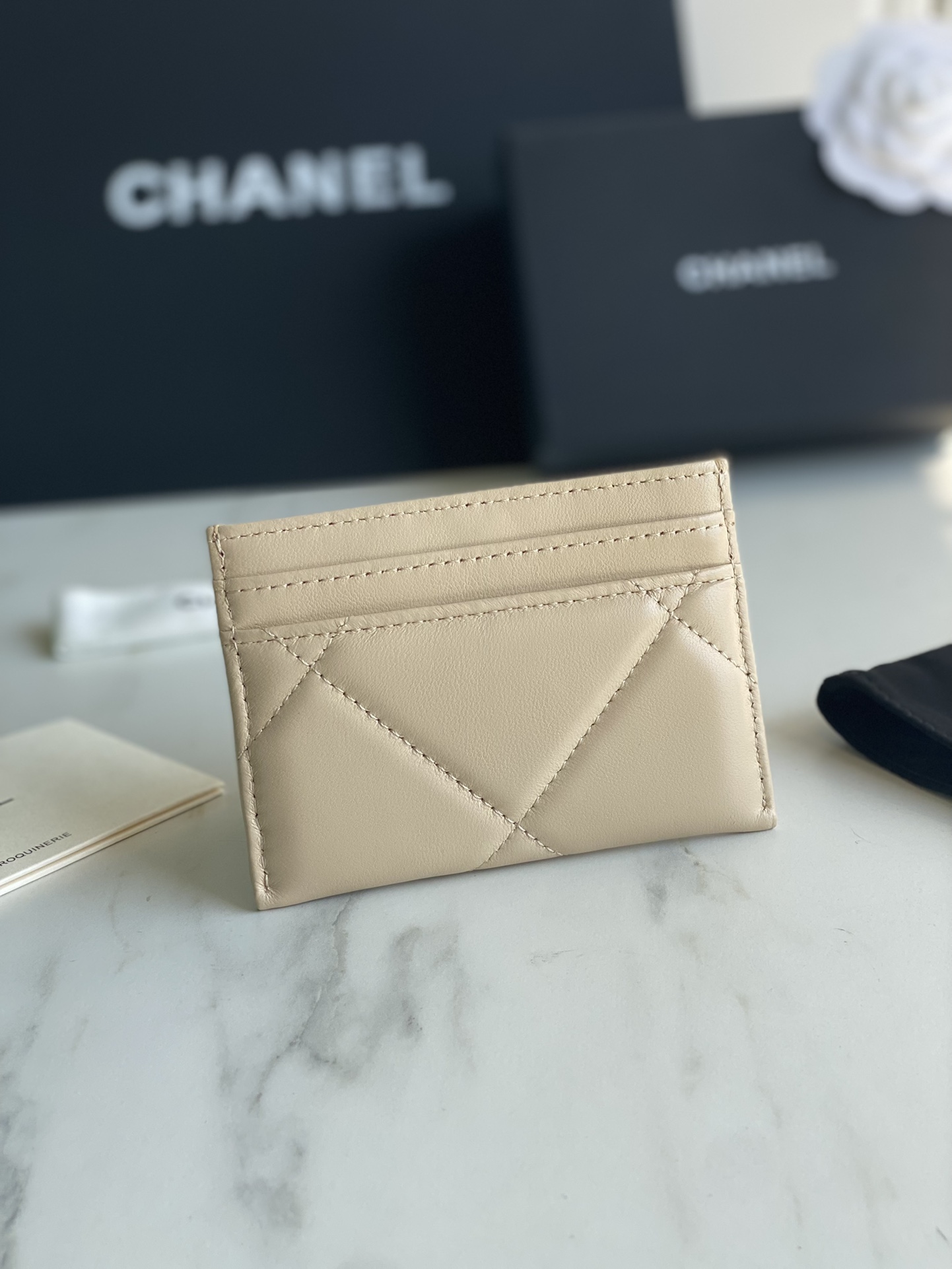 Ch**el 19 CARD HOLDER