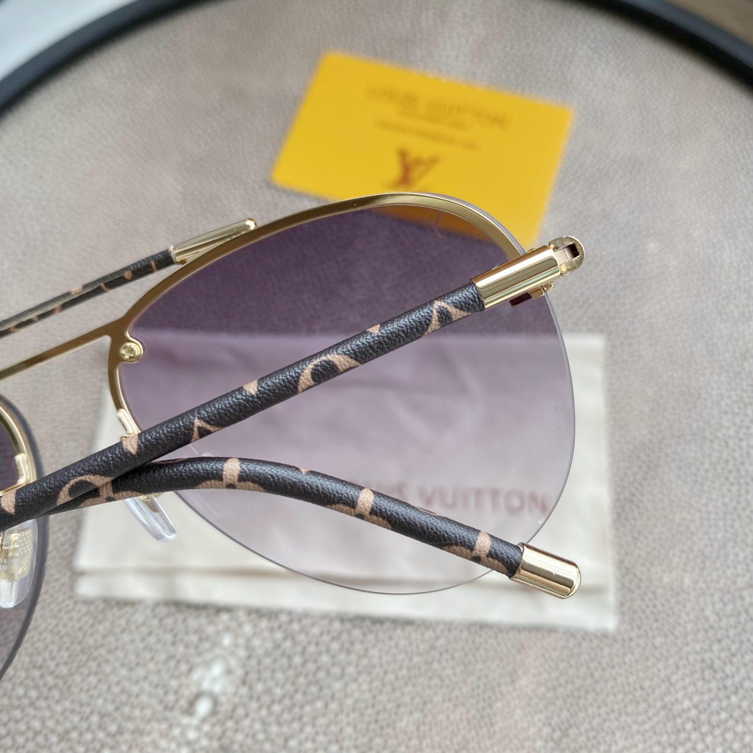 L0vis Vvtt0n CLOCKWISE CANVAS SUNGLASSES
