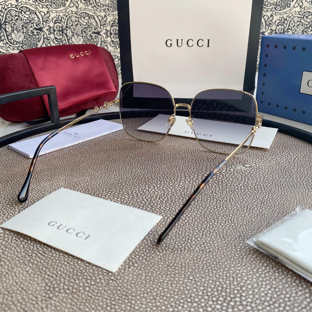 SQUARE-FRAME SUNGLASSES
