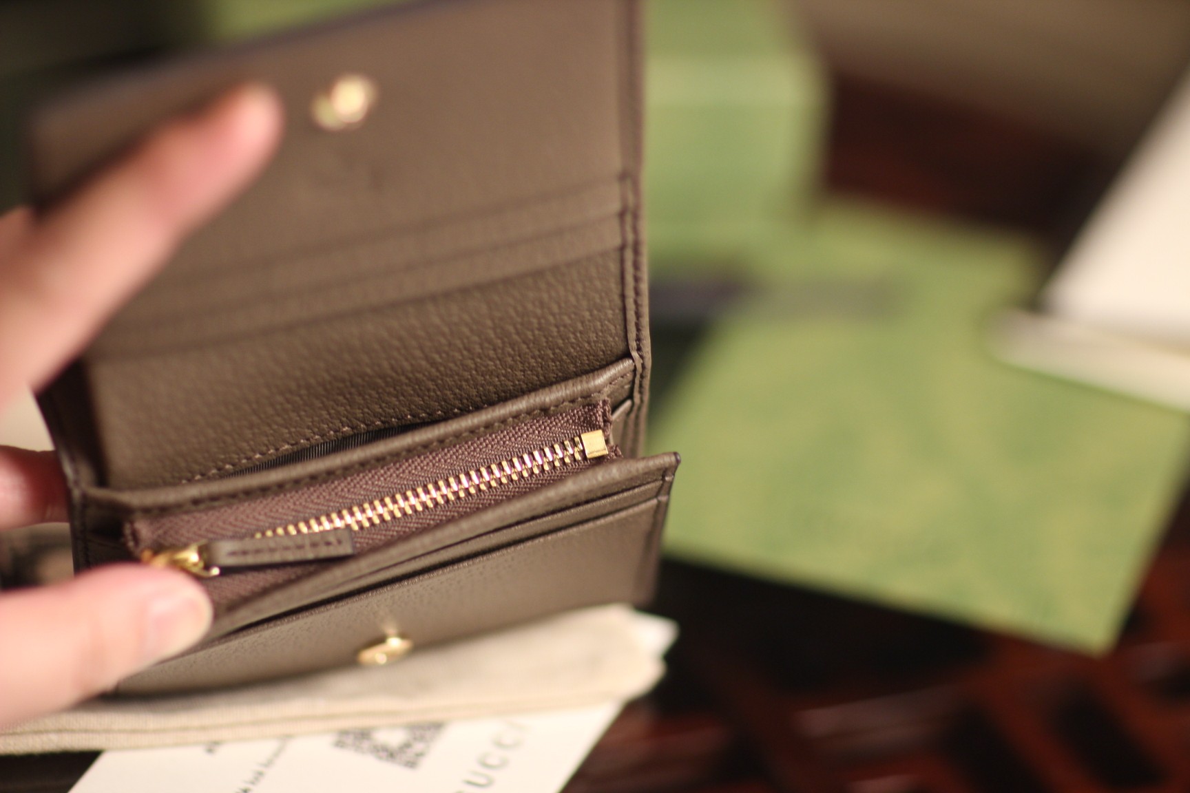 Gvc*1 Signature wallet