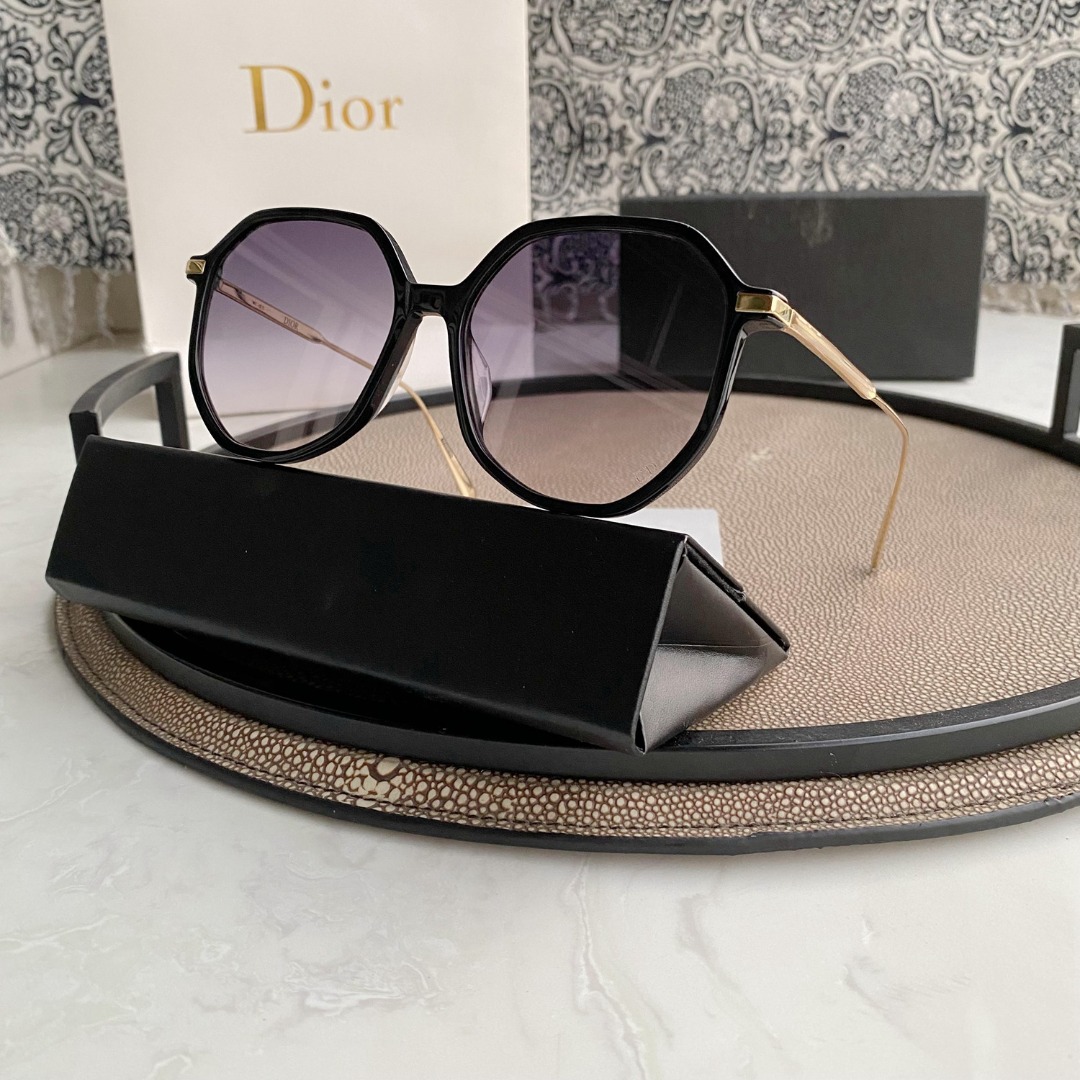 Round Sunglasses