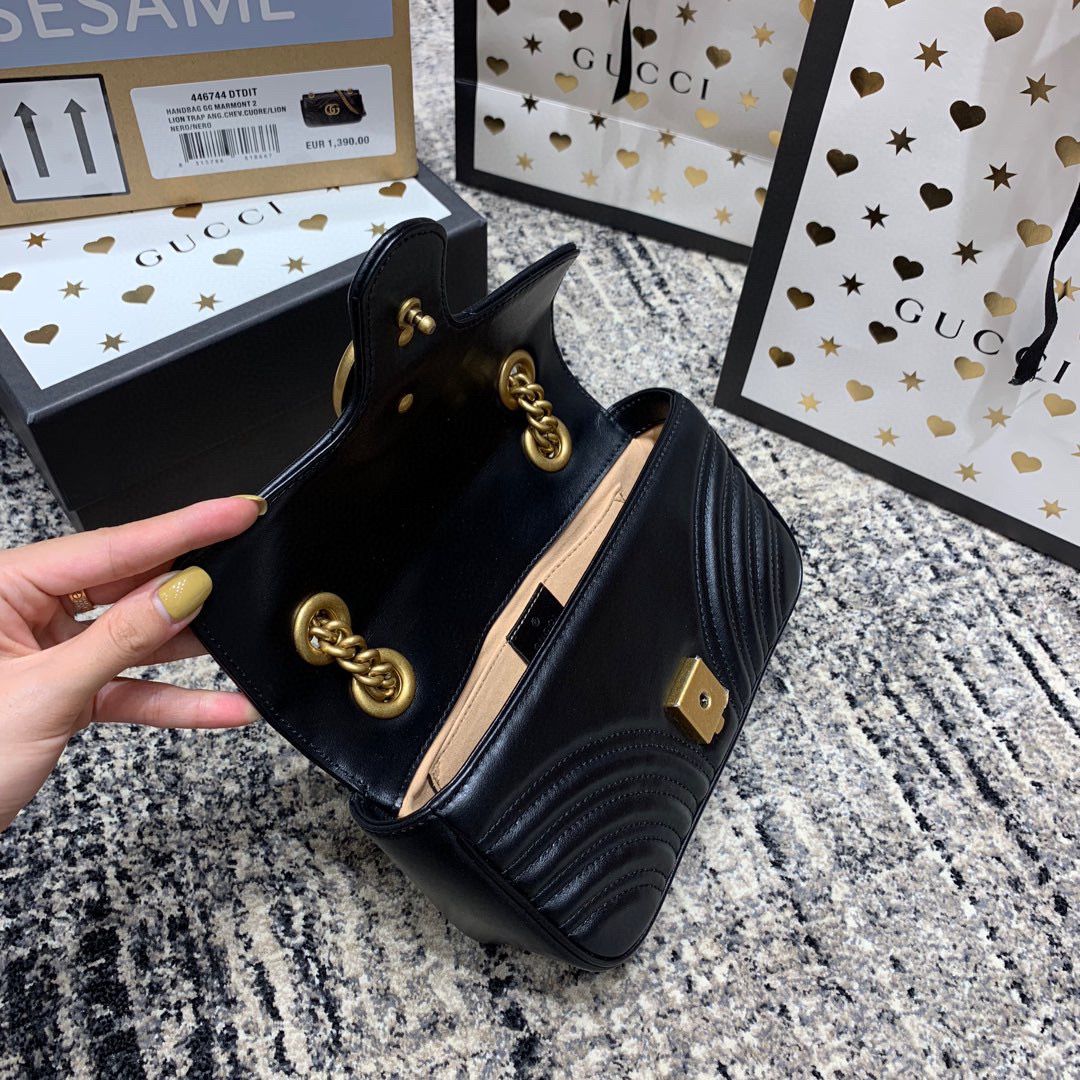 GG Marmont mini matelassé shoulder bag