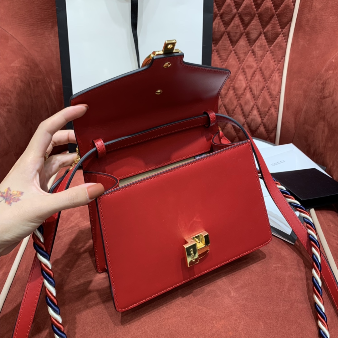 𝙂𝙪𝙘𝙘𝙞 𝙎𝙮𝙡𝙫𝙞𝙚